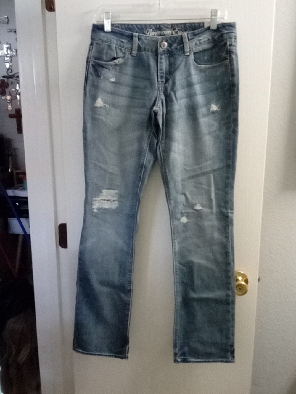 American Eagle Outfitters Women's Straight Leg Distressed Blue Jeans